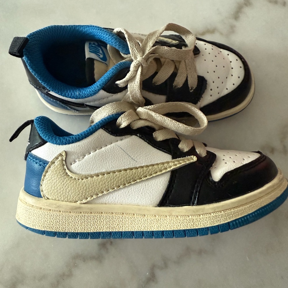 Nike Travis Scott Kids Air Jordan